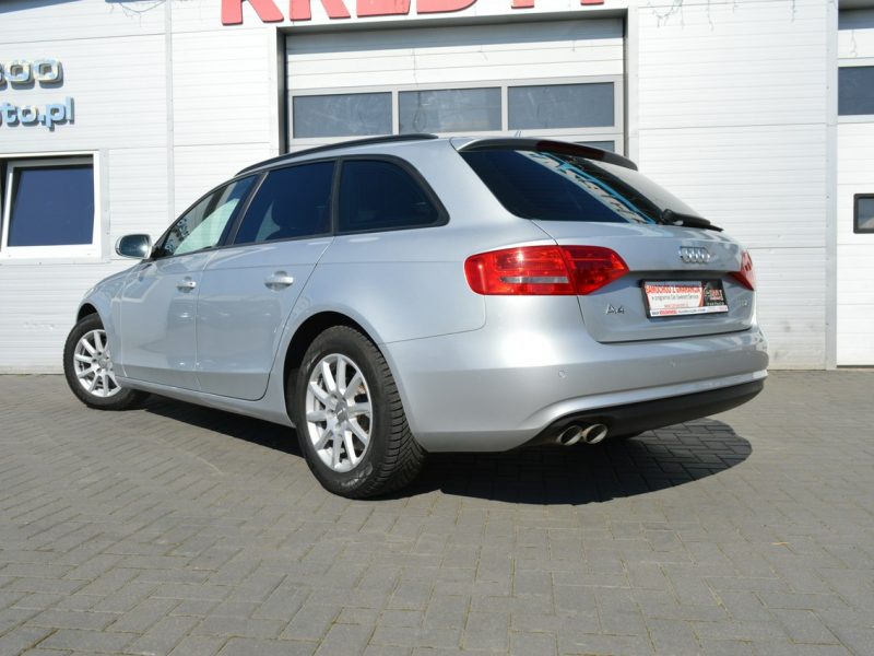Audi A4 2.0 TDI LIFT Serwis NAVI Bluetooth B8 (2007-2015)