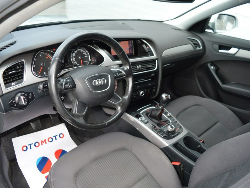 Audi A4 2.0 TDI LIFT Serwis NAVI Bluetooth B8 (2007-2015)