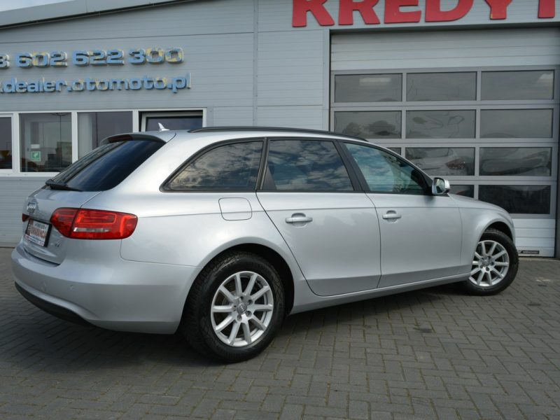 Audi A4 2.0 TDI LIFT Serwis NAVI Bluetooth B8 (2007-2015)