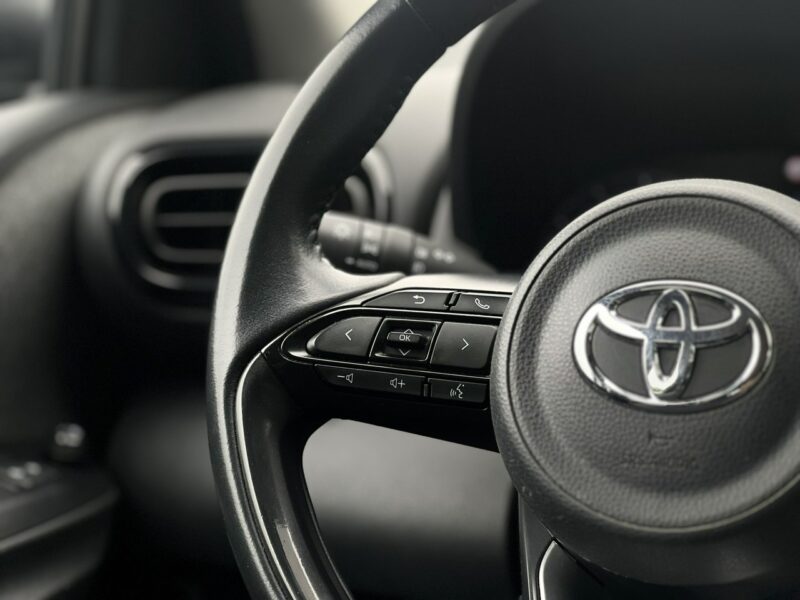 Toyota Yaris Salon Polska Poleasingowy I właściciel Serwis ASO VAT 23% Bezwypadkowy IV (2020-)