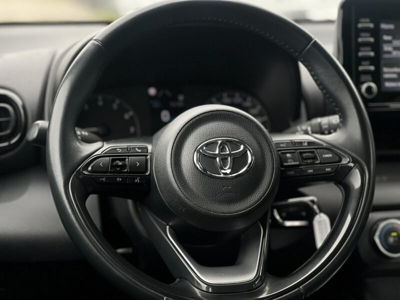 Toyota Yaris Salon Polska Poleasingowy I właściciel Serwis ASO VAT 23% Bezwypadkowy IV (2020-)