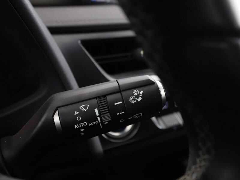Lexus UX UX 250h Business Edition Tempomat Nawigacja Asystenci Alcantara Kamera