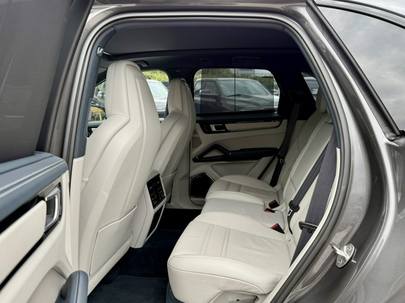 Porsche Cayenne 462KM,E-hybrid,Full wersja,Gwarancja III(2017-)