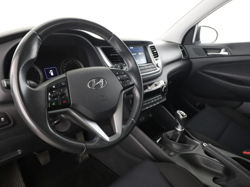 Hyundai Tucson 177KM Navi Klimatyzacja Czujniki parkowania Hak Bluetooth III (2015-2020)