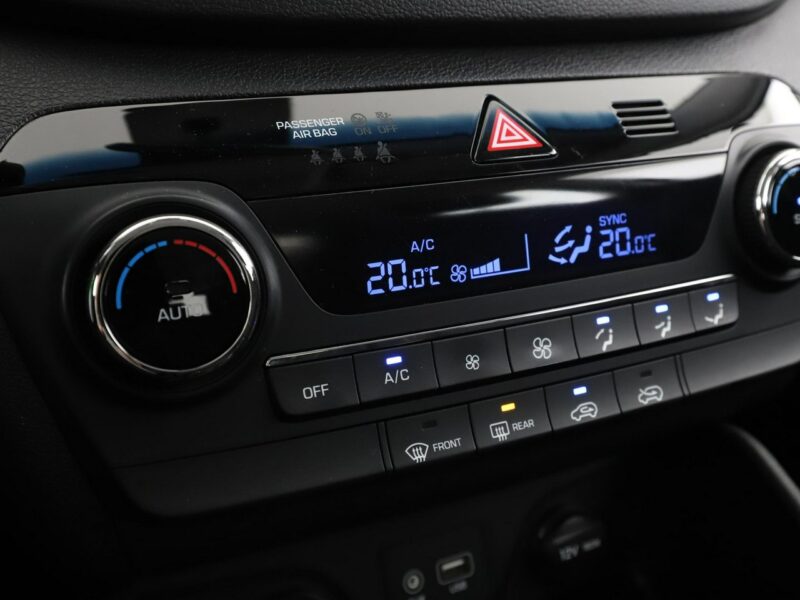 Hyundai Tucson 177KM Navi Klimatyzacja Czujniki parkowania Hak Bluetooth III (2015-2020)
