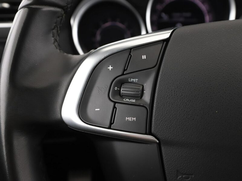 DS Automobiles DS 4 Crossback LED klima auto navi kamera i czujniki parkowania