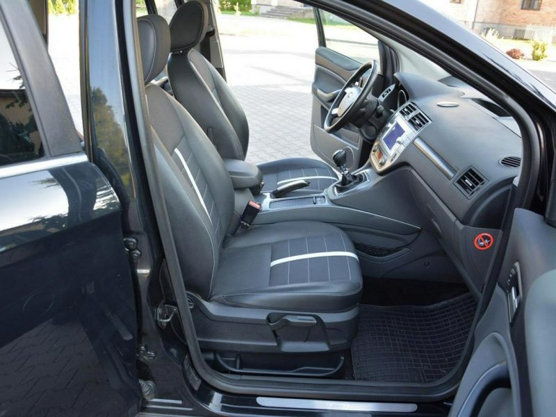 Ford Kuga Lift Navi Kamera 4WD Panorama 2XParktronic Keyless go Hak Oryginał I (2008-2012)