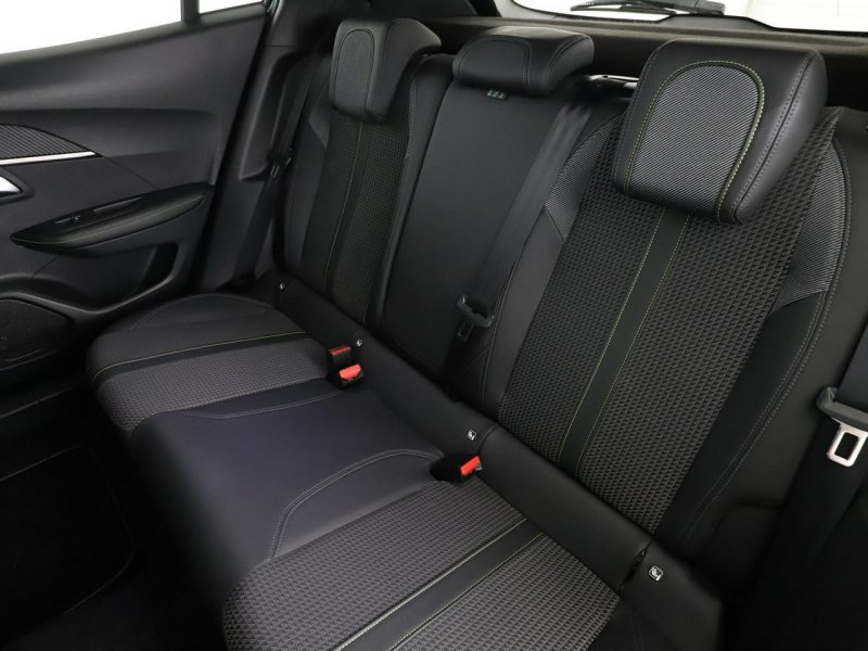 Peugeot 2008 GT-Line Full LED Klima auto tempomat adaptacyjny navi bluetooth II (2019-)
