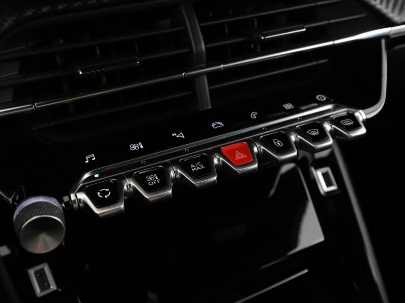 Peugeot 2008 GT-Line Full LED Klima auto tempomat adaptacyjny navi bluetooth II (2019-)