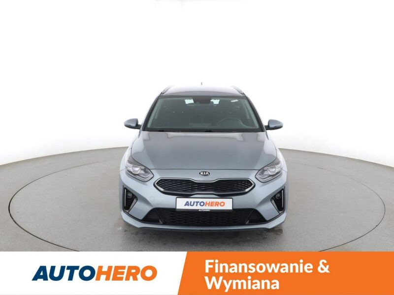 Kia Cee'd FV23% PHEV navi klima auto kamera i czujniki parkowania grzane fotele III (2018-)