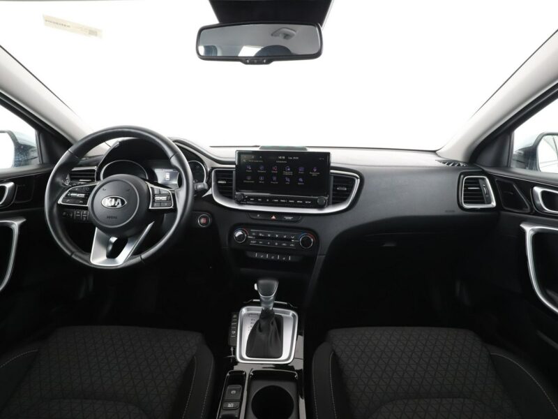 Kia Cee'd FV23% PHEV navi klima auto kamera i czujniki parkowania grzane fotele III (2018-)