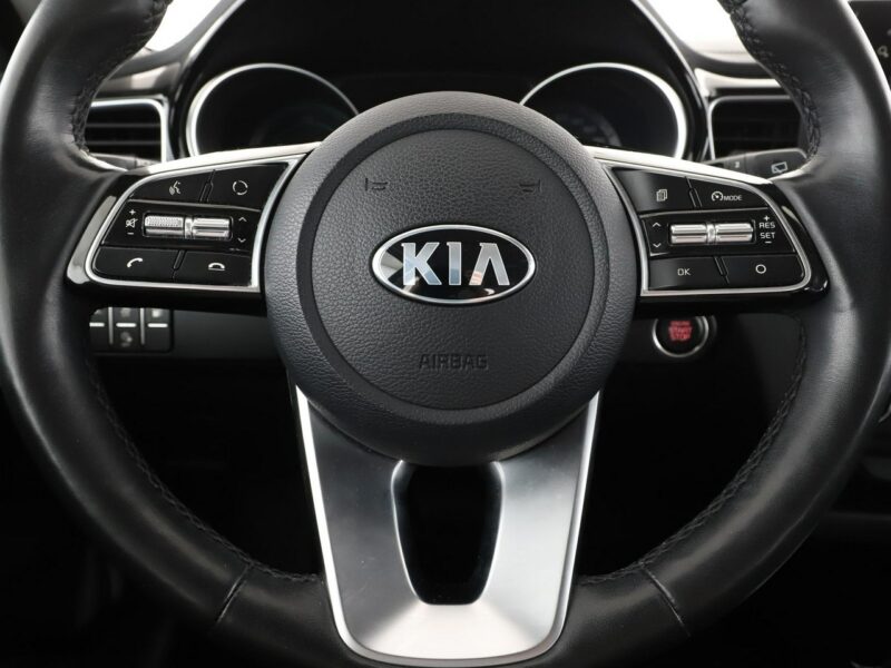 Kia Cee'd FV23% PHEV navi klima auto kamera i czujniki parkowania grzane fotele III (2018-)