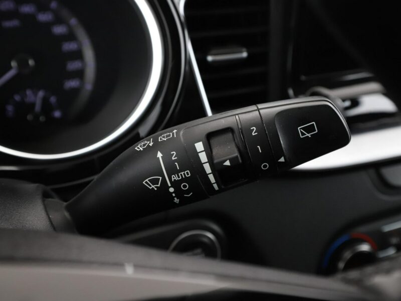 Kia Cee'd FV23% PHEV navi klima auto kamera i czujniki parkowania grzane fotele III (2018-)