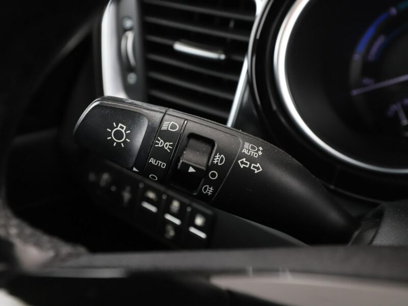 Kia Cee'd FV23% PHEV navi klima auto kamera i czujniki parkowania grzane fotele III (2018-)