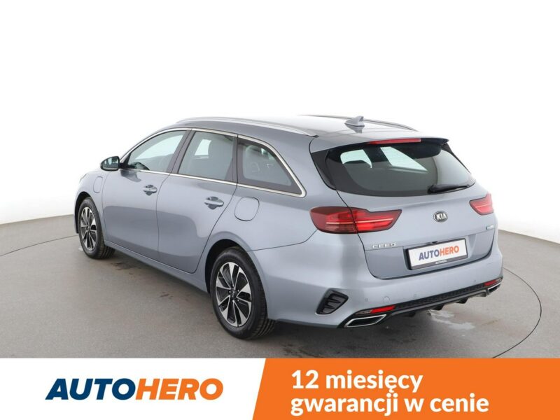 Kia Cee'd FV23% PHEV navi klima auto kamera i czujniki parkowania grzane fotele III (2018-)