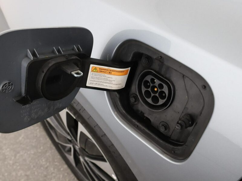 Kia Cee'd FV23% PHEV navi klima auto kamera i czujniki parkowania grzane fotele III (2018-)