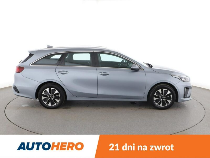 Kia Cee'd FV23% PHEV navi klima auto kamera i czujniki parkowania grzane fotele III (2018-)
