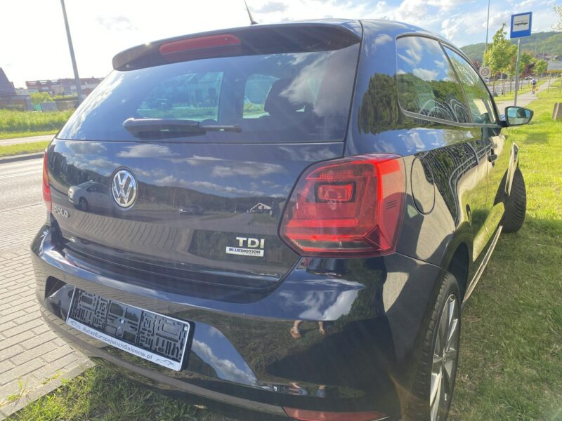 Volkswagen Polo 1,4 TDI, tempomat, dotykowe radio, czujniki przód i tył, opony wielos. V (2009-2017)