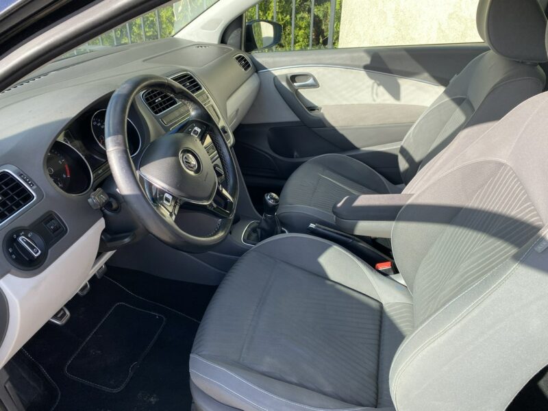 Volkswagen Polo 1,4 TDI, tempomat, dotykowe radio, czujniki przód i tył, opony wielos. V (2009-2017)