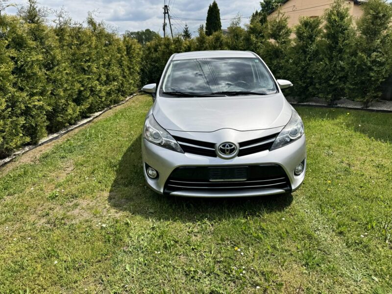Toyota Verso 1,6 D-4D 112KM Navi Kamera 7 osób