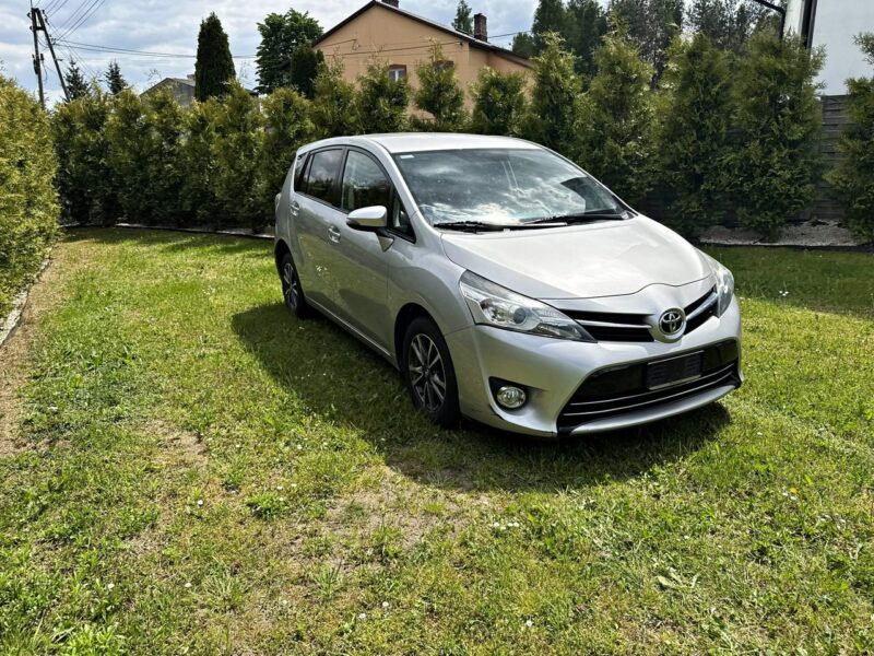 Toyota Verso 1,6 D-4D 112KM Navi Kamera 7 osób