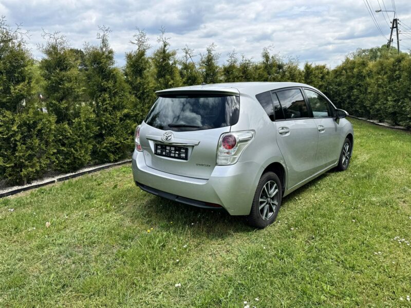 Toyota Verso 1,6 D-4D 112KM Navi Kamera 7 osób