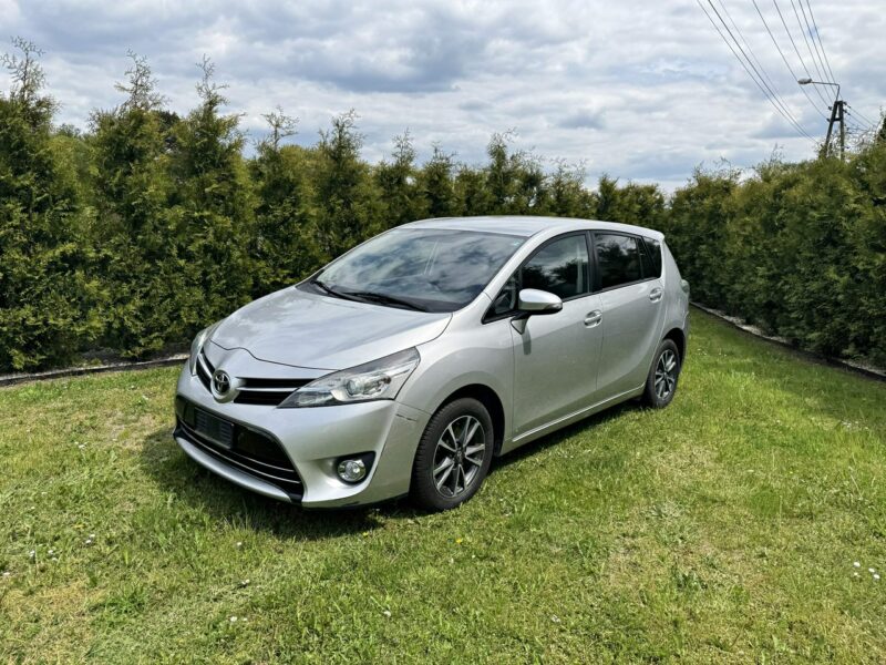 Toyota Verso 1,6 D-4D 112KM Navi Kamera 7 osób