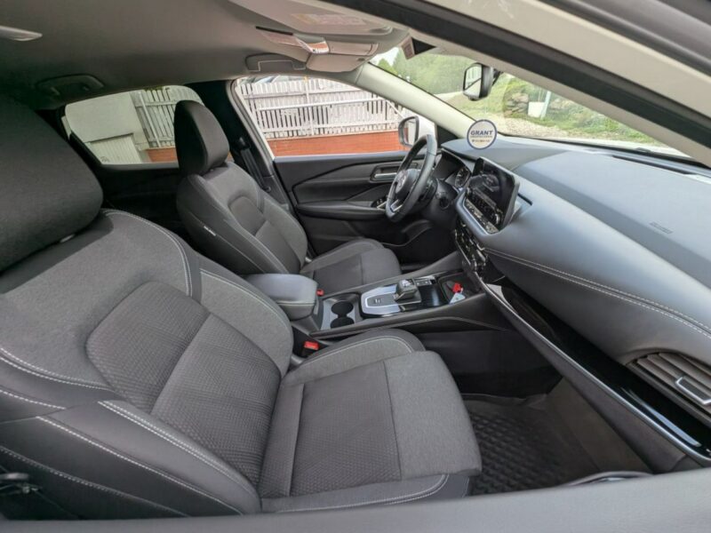 Nissan Qashqai kamera cofania III (2021-)