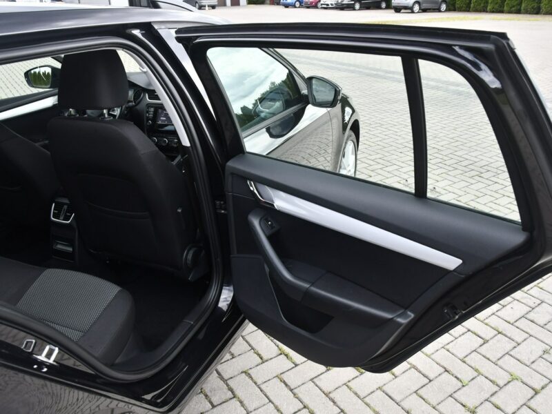 Škoda Octavia 1,4Turbo DUDKI11 Serwis.Navi.Klimatr 2 str.Alu,kredyt.OKAZJA III (2013-)