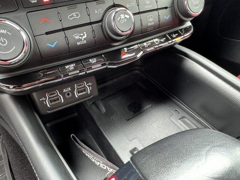Dodge Durango LED, Klima, Navi, Podgrzewane Wentylowane fotele, Grzana Kierownica III (2011-)
