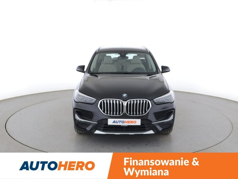 BMW X1 2.0D Automat xLine Klimatronik Tempomat Nawigacja Skóra ParkAssist PDC II (F48) (2015-)