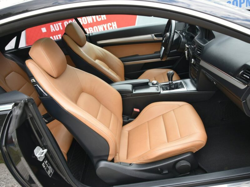 Mercedes E 250 E 250CDi Coupe 2.2 CDi 204KM Manual 2010r. Skóra Xenon NAVi Panorama W212 (2009-)