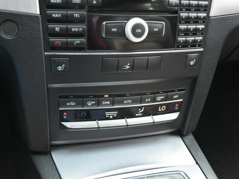 Mercedes E 250 E 250CDi Coupe 2.2 CDi 204KM Manual 2010r. Skóra Xenon NAVi Panorama W212 (2009-)