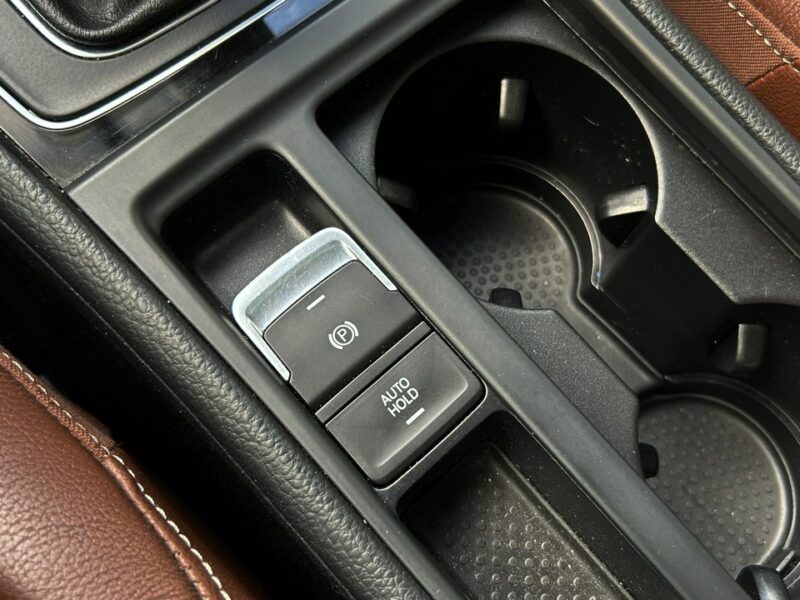 Volkswagen Golf 2.0 TDI NAVI - Bardzo bogato wyposażony - Panorama - Skóra - Kayless VII (2012-)