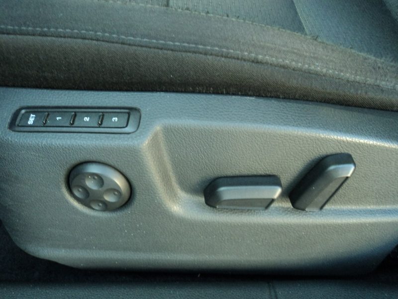 Škoda Superb sprzedam ładną SKODE SUPERB 2.0 TDI 170KM 2x komplet opon lato,zima GW II (2008-2015)