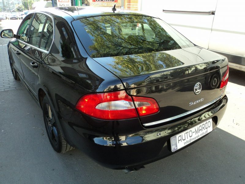 Škoda Superb sprzedam ładną SKODE SUPERB 2.0 TDI 170KM 2x komplet opon lato,zima GW II (2008-2015)