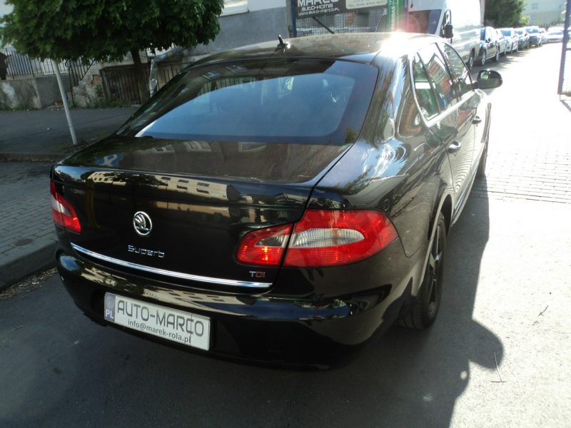 Škoda Superb sprzedam ładną SKODE SUPERB 2.0 TDI 170KM 2x komplet opon lato,zima GW II (2008-2015)