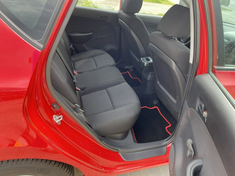 Hyundai i30 Niezawodna i mocna benzyna/Klimatyzacja/Isofix, niski przebieg/Aux,USB I (2002-2013)