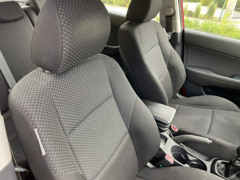 Hyundai i30 Niezawodna i mocna benzyna/Klimatyzacja/Isofix, niski przebieg/Aux,USB I (2002-2013)