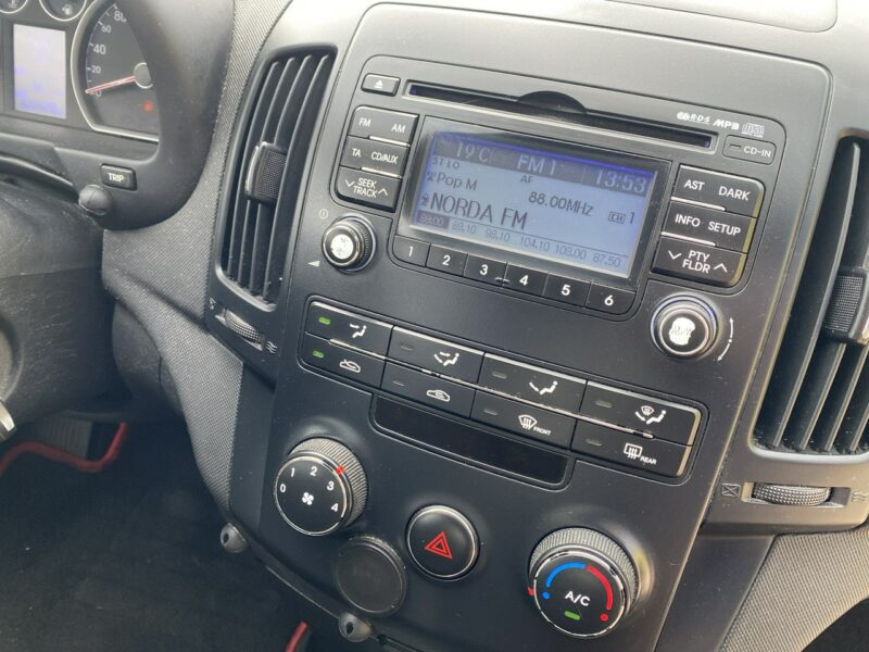 Hyundai i30 Niezawodna i mocna benzyna/Klimatyzacja/Isofix, niski przebieg/Aux,USB I (2002-2013)