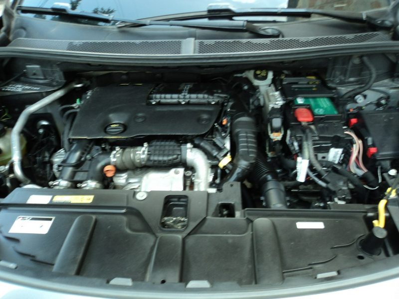 Peugeot 3008 sprzedam ładnego PEUGEOTA 3008 z2017r 1.6HDI 120 KM II (2016-)