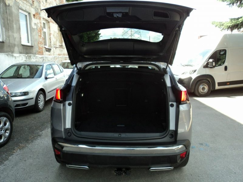 Peugeot 3008 sprzedam ładnego PEUGEOTA 3008 z2017r 1.6HDI 120 KM II (2016-)