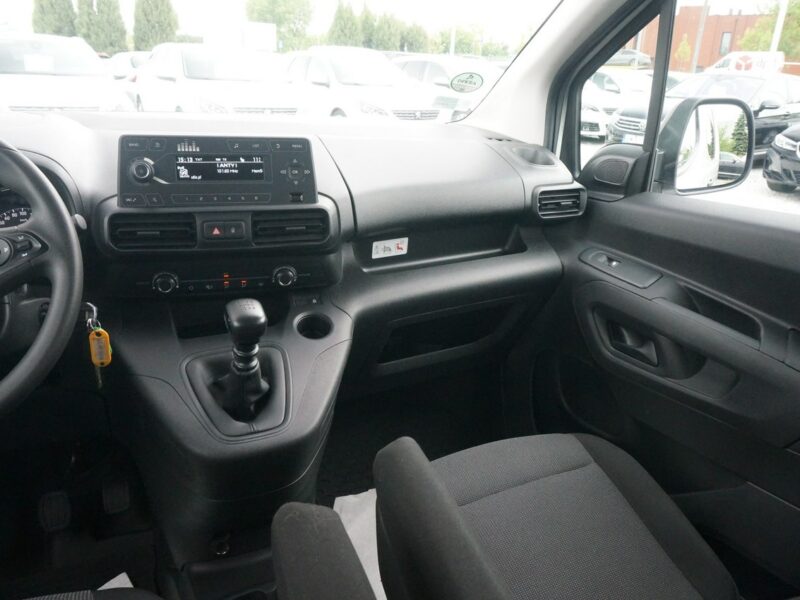 Opel Combo 1.5 CDTI/131 KM Cargo XL 2,4t Essential Salon PL Fvat 23% PO4SM99 E (2018-)