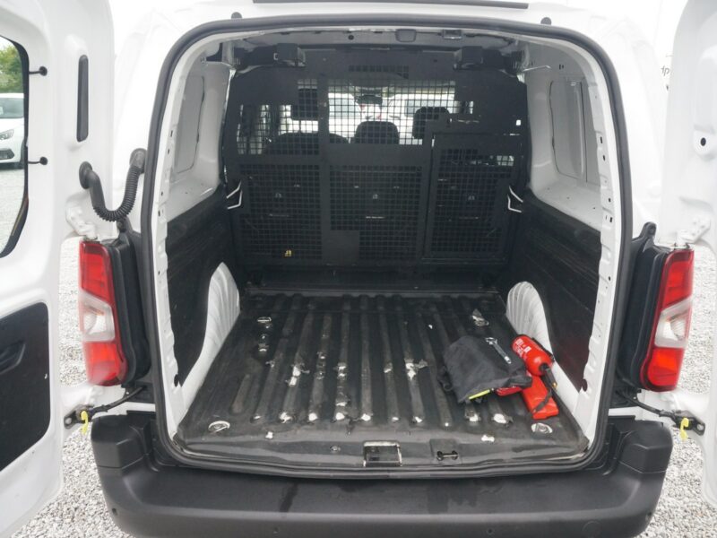 Opel Combo 1.5 CDTI/131 KM Cargo XL 2,4t Essential Salon PL Fvat 23% PO4SM99 E (2018-)