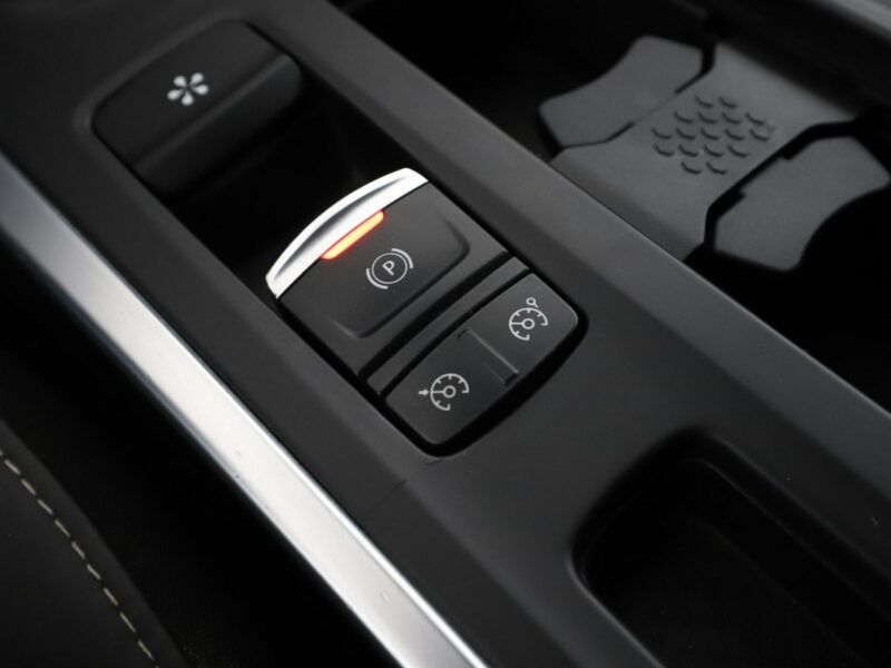 Renault Megane Automatyczna klimatyzacja czujniki parkowania przód i tył Bluetooth IV (2016-)