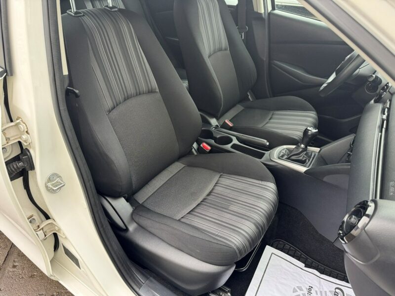 Mazda 2 Pisemna Gwarancja 12 miesięcy III (2015-)