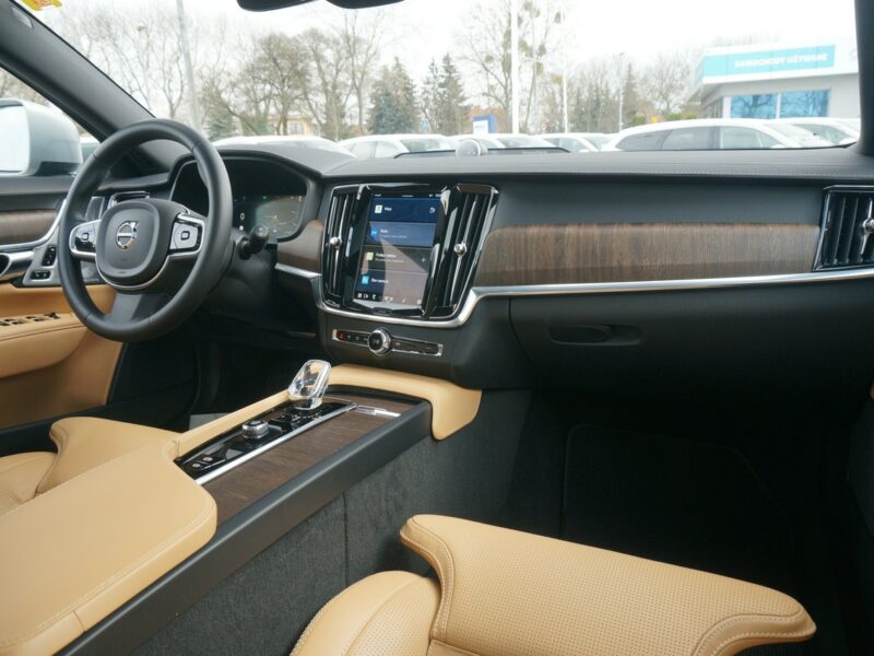 Volvo V90 Cross Country B5 D AWD 235 KM Ultimate Bright Salon Polska Faktura Vat 23% WZ005GG
