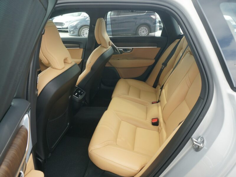 Volvo V90 Cross Country B5 D AWD 235 KM Ultimate Bright Salon Polska Faktura Vat 23% WZ005GG
