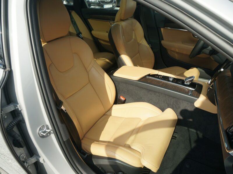 Volvo V90 Cross Country B5 D AWD 235 KM Ultimate Bright Salon Polska Faktura Vat 23% WZ005GG