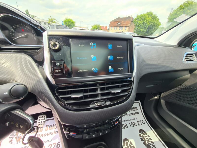 Peugeot 2008 Serwis SzklanyDach Navi PDC Kamera Półskóry GripControl Led Sensory I (2013-2019)